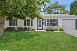 521 Everette Ave, Romeoville, IL 60446 - Photo 1