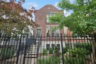 1714 W Erie St, Chicago, IL 60622 - Photo 1