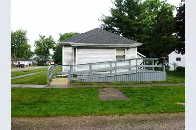 503 N Linden Street, Clifton, IL 61727 - Photo 1