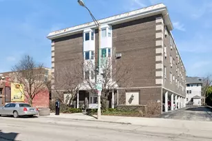 150 S Oak Park Ave, Oak Park, IL 60302 - Photo 1