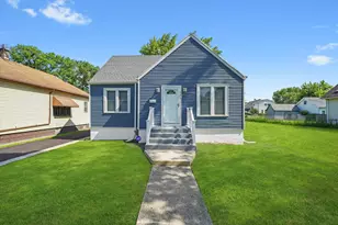 536 E 155th St, Phoenix, IL 60426 - Photo 1