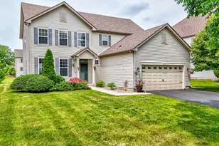 915 Angelica Cir, Joliet, IL 60431 - Photo 1