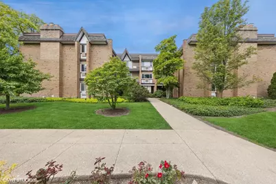 340 Claymoor Road #2B, Hinsdale, IL 60521 - Photo 1