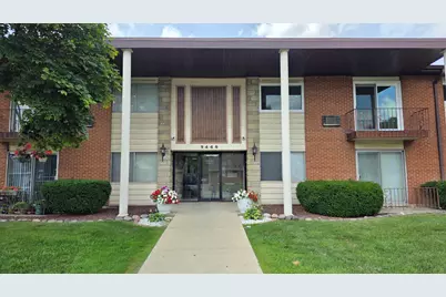 9446 Dee Road #2E, Des Plaines, IL 60016 - Photo 1