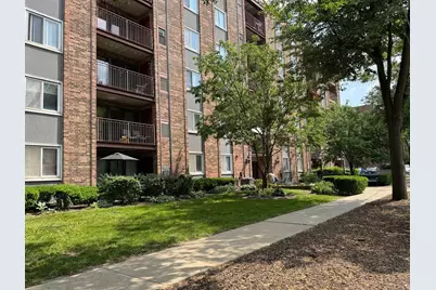 825 Pearson Street #3A, Des Plaines, IL 60016 - Photo 1
