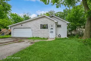 18641 W Main St, Grayslake, IL 60030 - Photo 1