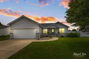 840 Peony Ln, Bourbonnais, IL 60914 - Photo 1