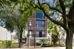 3933 S Indiana Ave, Chicago, IL 60653 - Photo 1