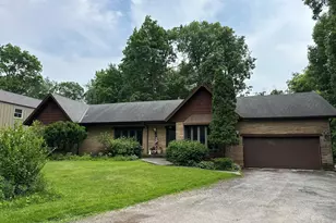 205 Timber Trail Dr, Oak Brook, IL 60523 - Photo 1