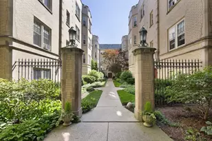 819 Forest Ave, Evanston, IL 60202 - Photo 1