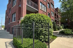 629 Garfield St, Oak Park, IL 60304 - Photo 1