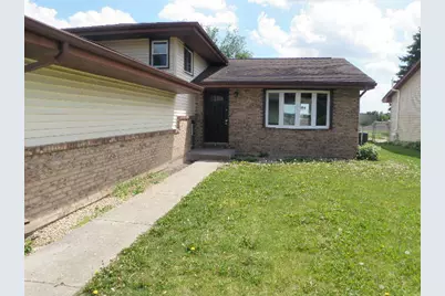 415 Palmor Drive, Ottawa, IL 61350 - Photo 1