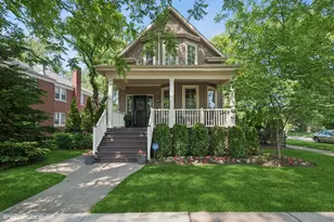 2723 Prairie Ave, Evanston, IL 60201 - Photo 1