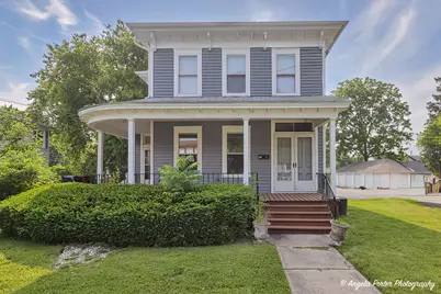 411 N Madison Street, Woodstock, IL 60098 - Photo 1