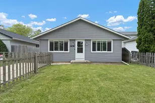 1808 Jethro Ave, Zion, IL 60099 - Photo 1