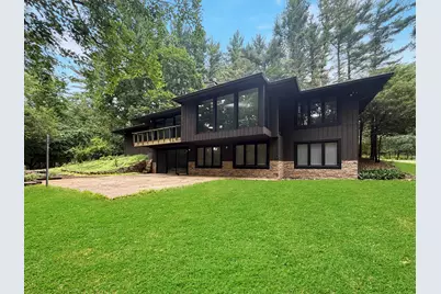 1845 Gladewood Drive, Freeport, IL 61032 - Photo 1