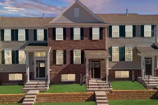 1905 Neubauer Circle, Lindenhurst, IL 60046 - Photo 1