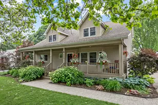 525 Palmer Ave, Aurora, IL 60506 - Photo 1