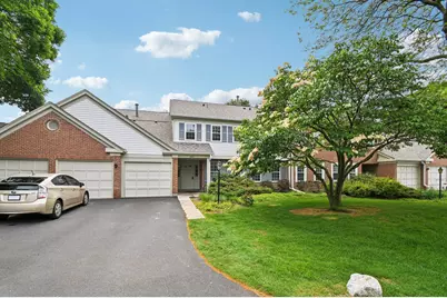 1604 Brittany Court #2B, Wheeling, IL 60090 - Photo 1