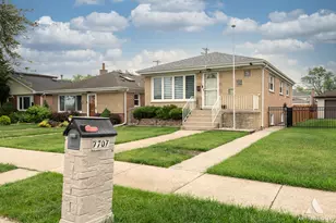 7707 Moody Ave, Burbank, IL 60459 - Photo 1