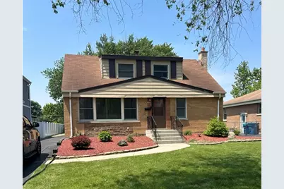 956 S Cadwell Avenue, Elmhurst, IL 60126 - Photo 1
