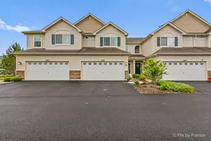 392 S Jade Ln, Round Lake, IL 60073 - Photo 1