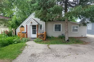 316 Clifton Dr, Round Lake Park, IL 60073 - Photo 1