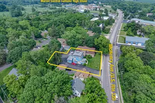 631 McHenry Ave, Woodstock, IL 60098 - Photo 1