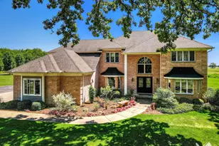 49W695 Hinckley Rd, Big Rock, IL 60511 - Photo 1