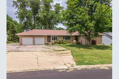 102 E Lincoln Street, Normal, IL 61761 - Photo 1