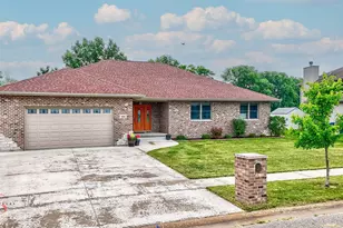 1661 Locust Rd, Morris, IL 60450 - Photo 1