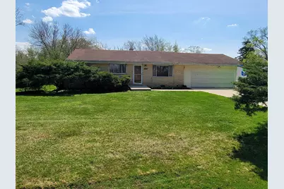 519 67th Place, Willowbrook, IL 60527 - Photo 1