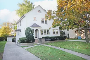 231 Lawton Rd, Riverside, IL 60546 - Photo 1