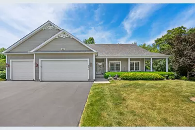 901 Woodridge Trail, McHenry, IL 60050 - Photo 1