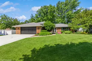 25332 W Willow Dr, Plainfield, IL 60544 - Photo 1