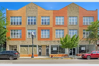 1962 W Lawrence Avenue #302, Chicago, IL 60640 - Photo 1