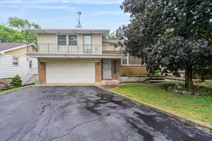 112 Hill St, Willow Springs, IL 60480 - Photo 1