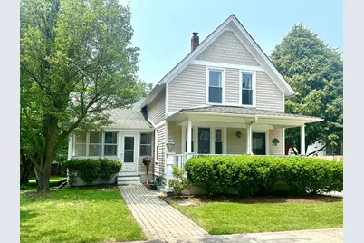 316 N Worth Avenue, Elgin, IL 60123 - Photo 1