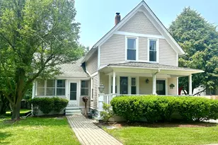 316 N Worth Ave, Elgin, IL 60123 - Photo 1