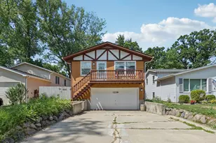 1228 N Lake Shore Dr, Round Lake Beach, IL 60073 - Photo 1