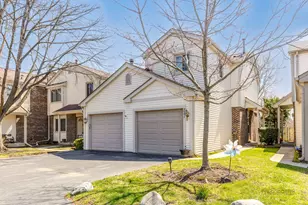 321 E Forest Knoll Dr, Palatine, IL 60074 - Photo 1