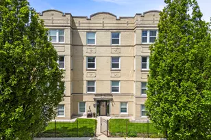 5054 N Troy St, Chicago, IL 60625 - Photo 1