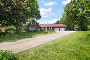 2848 N La Salle Dr, Bourbonnais, IL 60914 - Photo 1