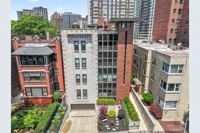 506 W Roscoe Street #201, Chicago, IL 60657 - Photo 1