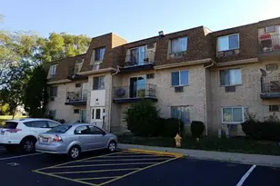 280 Shorewood Dr, Glendale Heights, IL 60139 - Photo 1