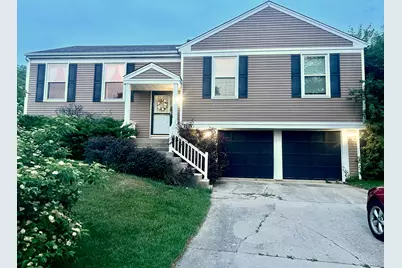 2101 Kensington Drive, Schaumburg, IL 60194 - Photo 1