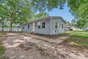 250 S Virginia St, Coal City, IL 60416 - Photo 1