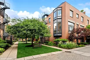 1435 N Cleveland Ave, Chicago, IL 60610 - Photo 1