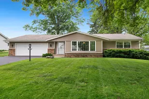 3827 Abbotsford Rd, Rockford, IL 61107 - Photo 1