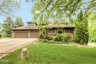 2800 Arbor Ln, Oswego, IL 60543 - Photo 1